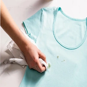 روش های پاک کردن گریش از لباس